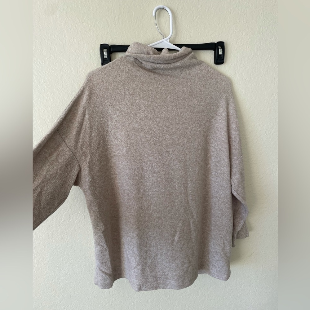 Stradivarius tan sweater with a mock turtle neck size medium